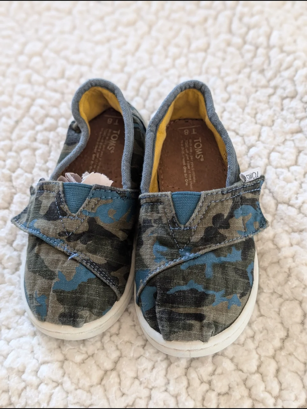 Great Condition: Tom’s Alpargata Blue Gray Camo Kids 8  ◦ Normal Pre-Owned Wear